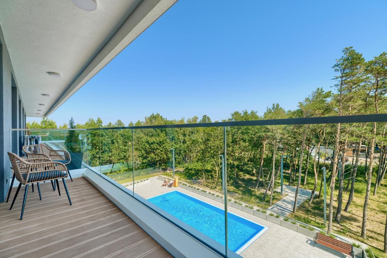 Nautic Park Apartamenty Darlowko Bagian luar foto